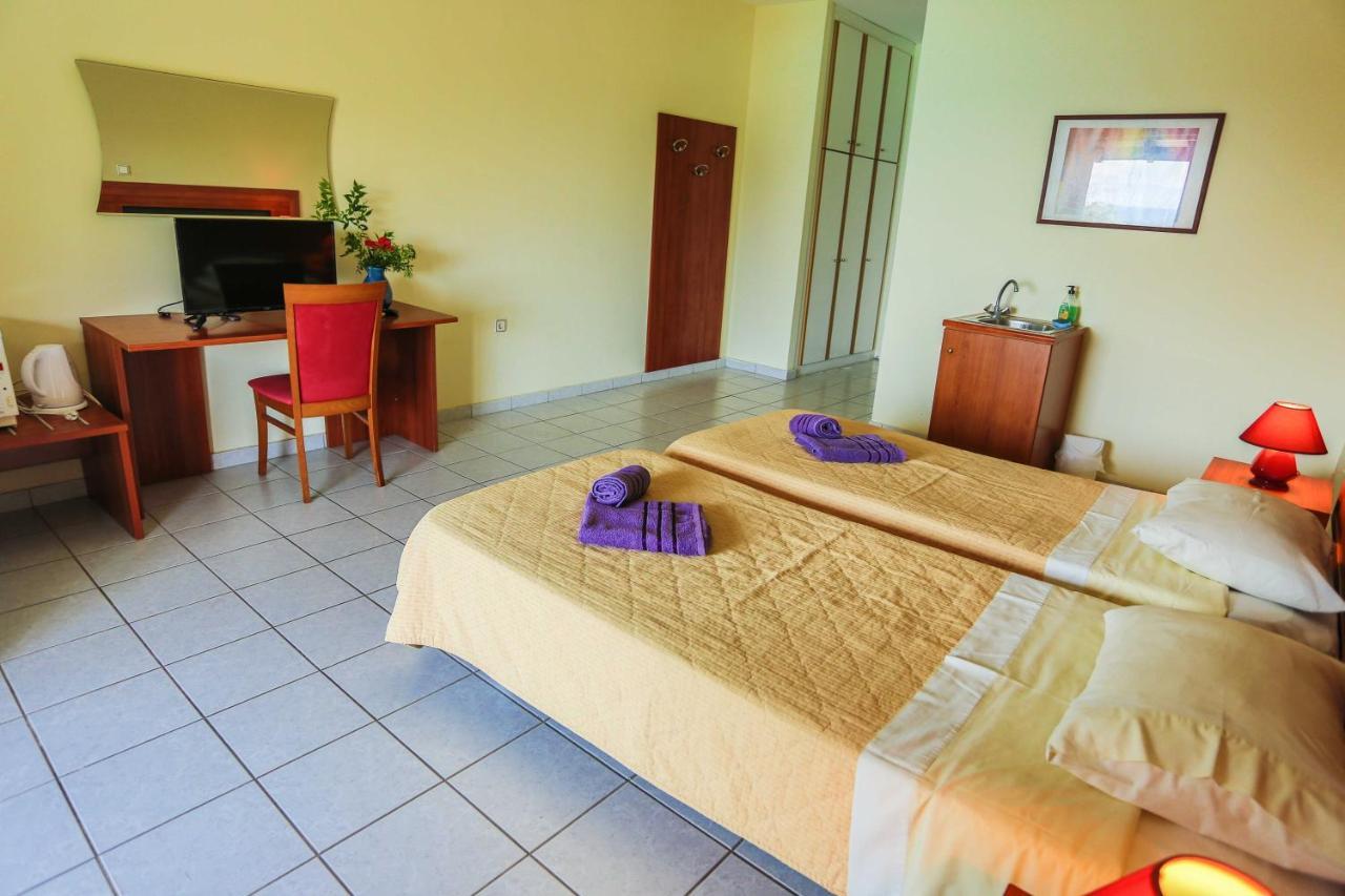 Amfitriti Hotel & Studios Лакка Екстер'єр фото